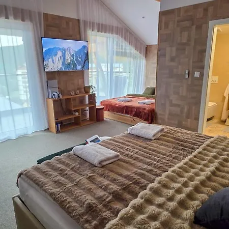 샬레 Apartmanica 1a, Finnish Sauna, Jacuzzi, Garage,