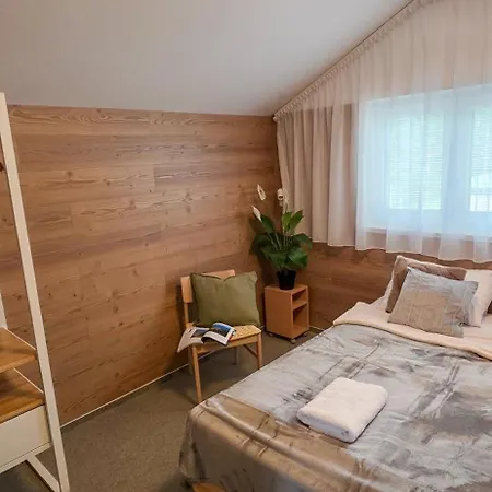 Apartmanica 1a, Finnish Sauna, Jacuzzi, Garage, شاليه *