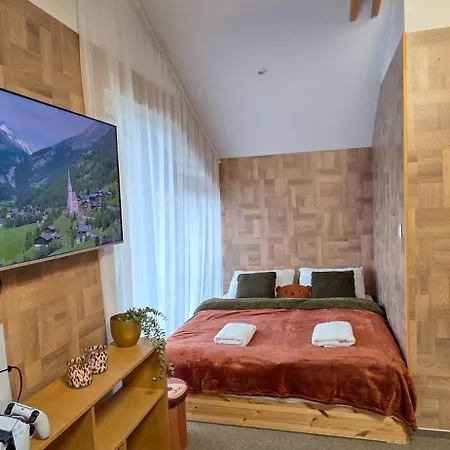 شاليه Apartmanica 1a, Finnish Sauna, Jacuzzi, Garage,