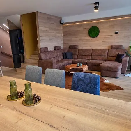 Apartmanica 1a, Finnish Sauna, Jacuzzi, Garage, 샬레