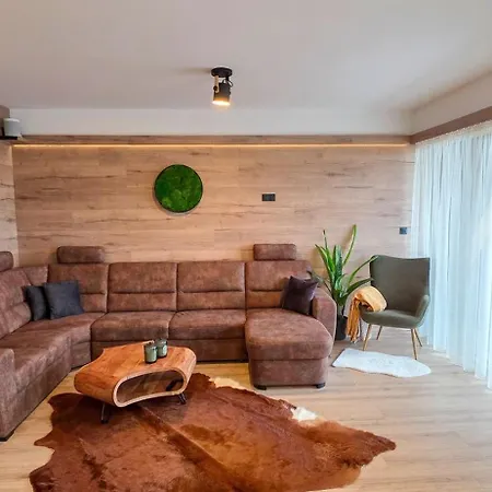 Apartmanica 1a, Finnish Sauna, Jacuzzi, Garage, 샬레