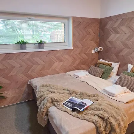 샬레 Apartmanica 1a, Finnish Sauna, Jacuzzi, Garage, *